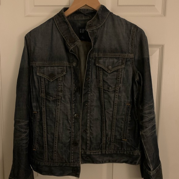 Women’s M Gap Denim Jacket - Picture 2 of 5